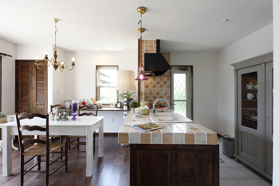 可愛いキッチンの家